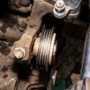 Tensor de correa de accesorios: función, síntomas y cuándo cambiarlo